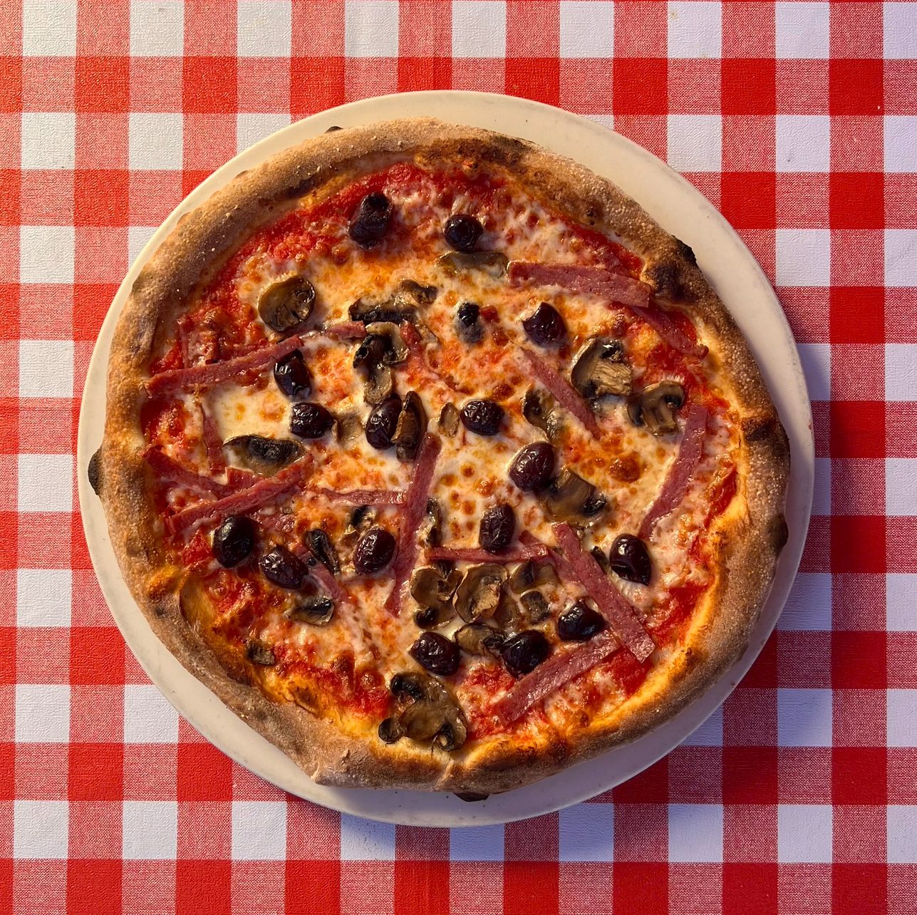 12" Capricciosa.